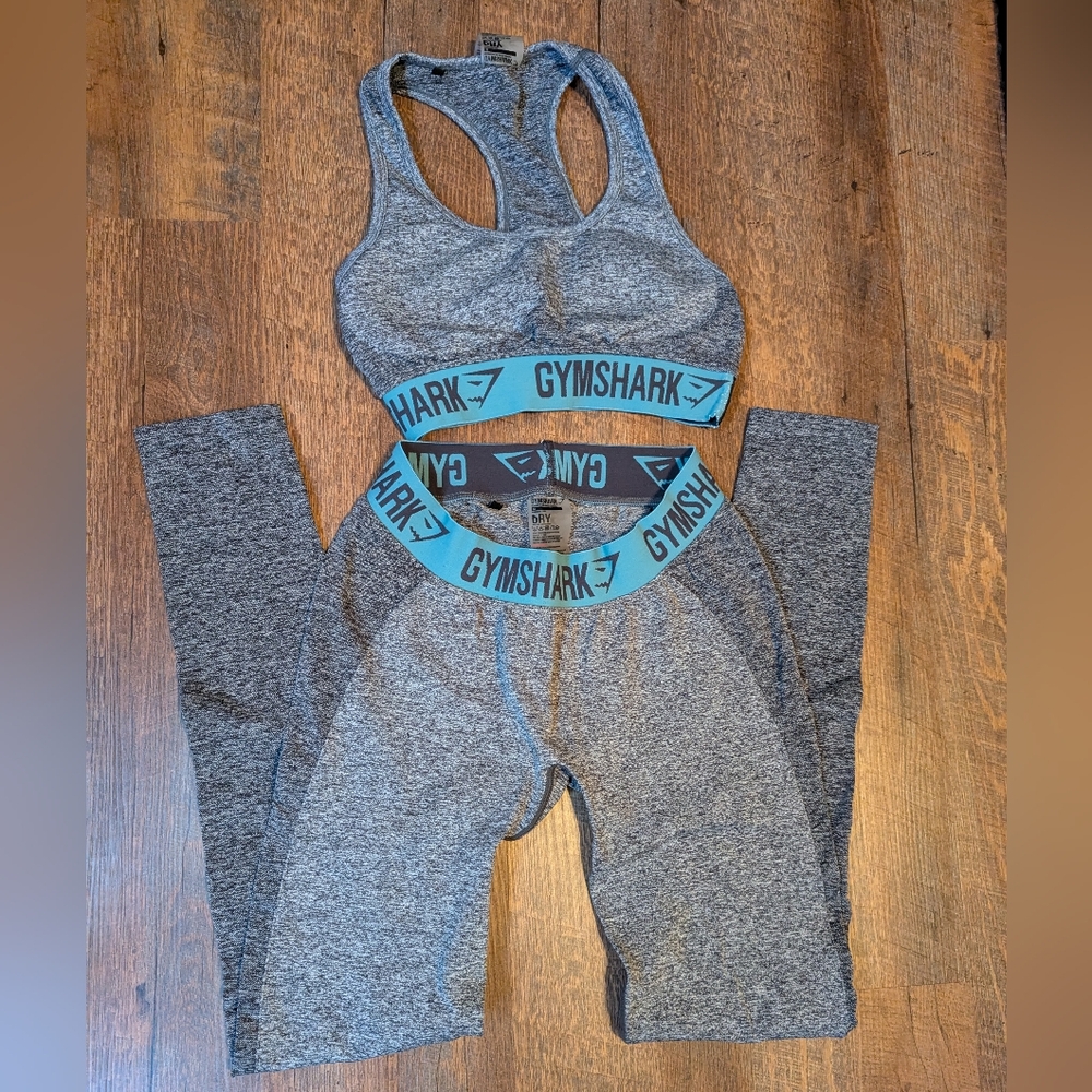 Gymshark Gray and Blue Sports Bra And Legging Set